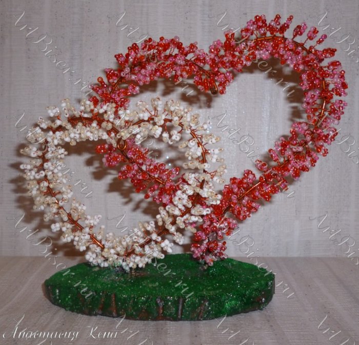 Подделки из бисера и проволоки