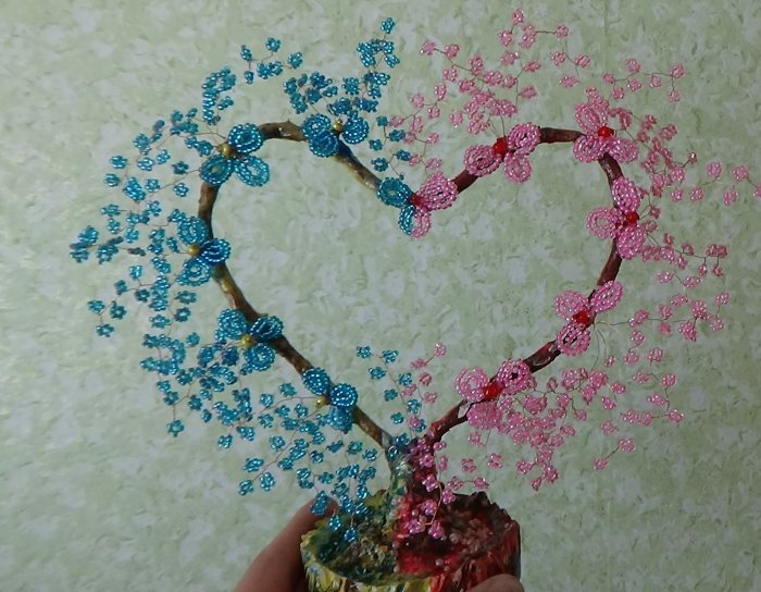Дерево сердце из бисера