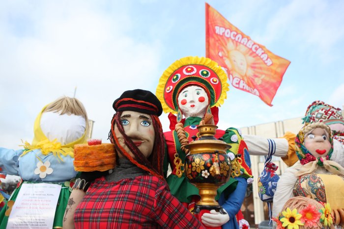 Украшение для ярмарки в школе