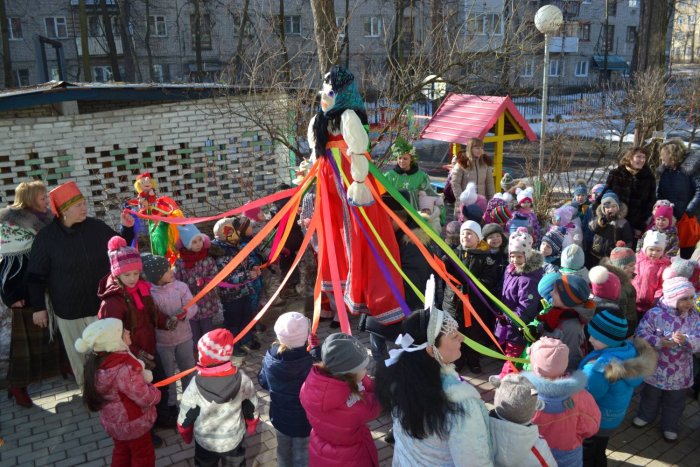 Детям о Масленице