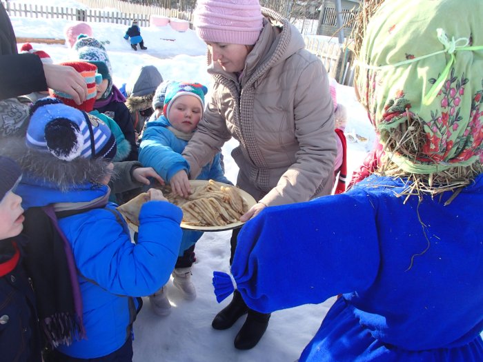 Масленица в детском саду на улице