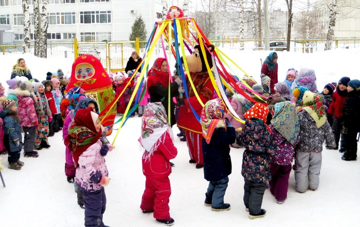 Обрядовые игры в детском саду в Масленицу