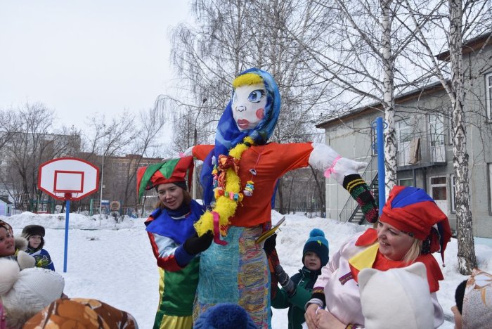 Детям о Масленице в детском саду
