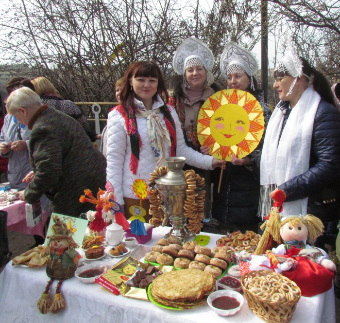 Декорации на Масленицу