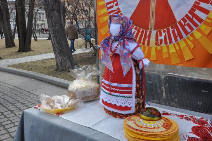 Стол на Масленицу