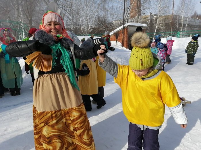 Блинная кукла