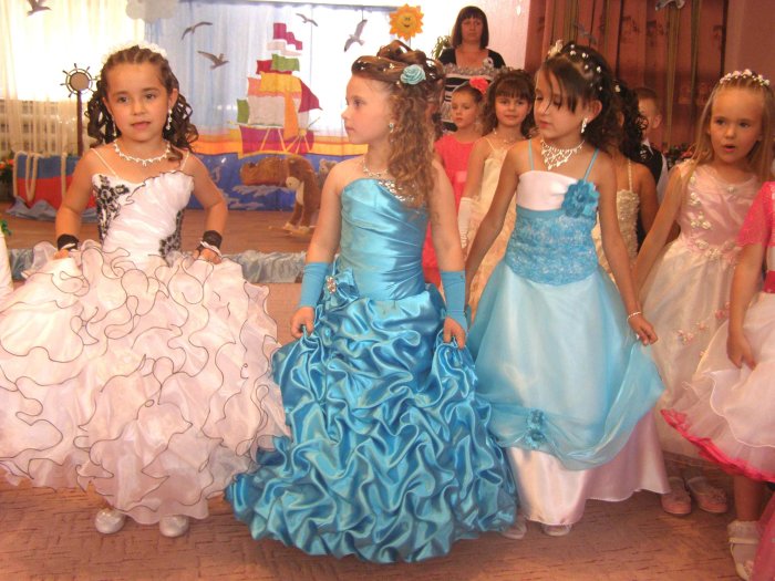 Прическа на выпускной в детский сад на средние