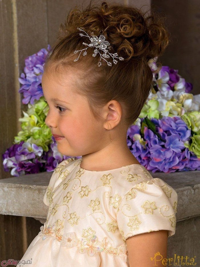 Праздничные прически для девочек на длинные волосы