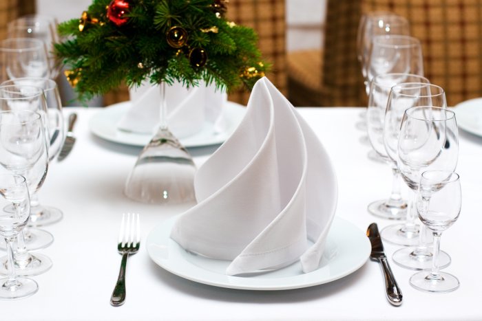 Сервировка новогоднего стола 2014
