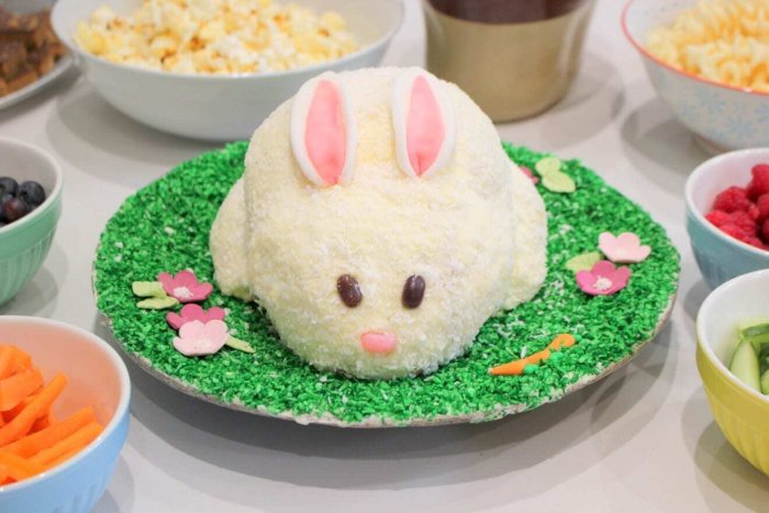 Салат в виде снегиря