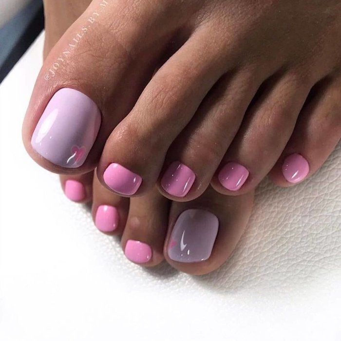 Педикюр на лето