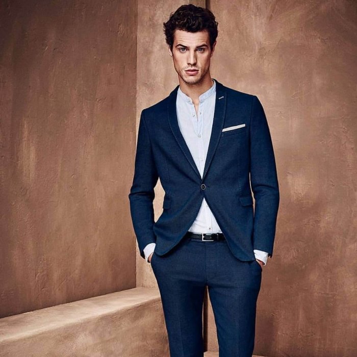 Костюм мужской