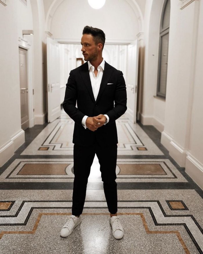 Стильный мужской образ на выпускной