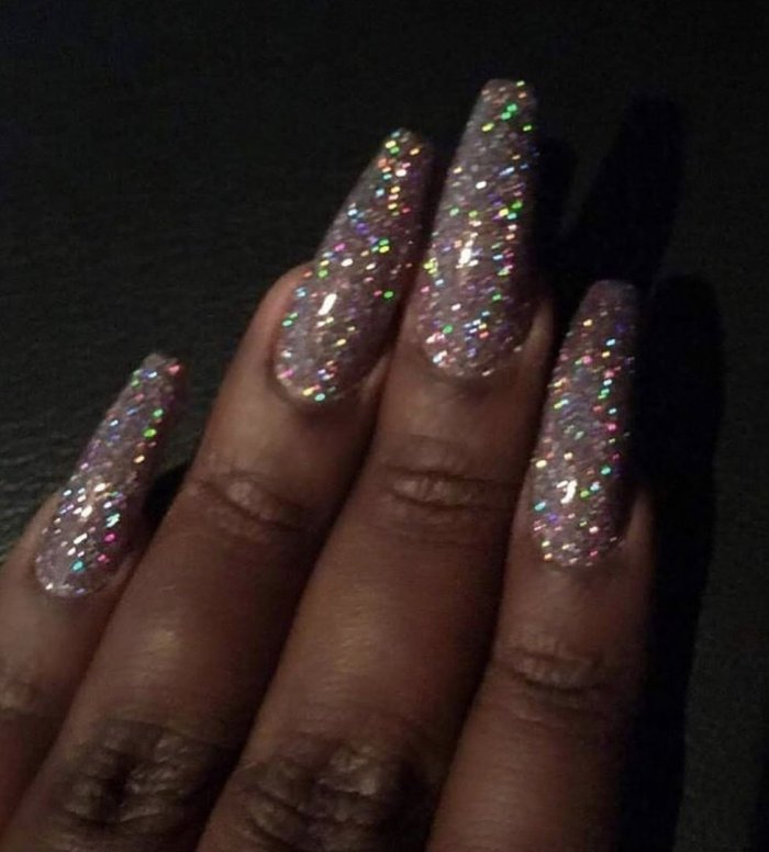 Блестящие длинные ногти