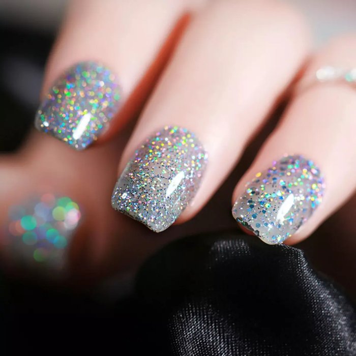 Ногти с блестками