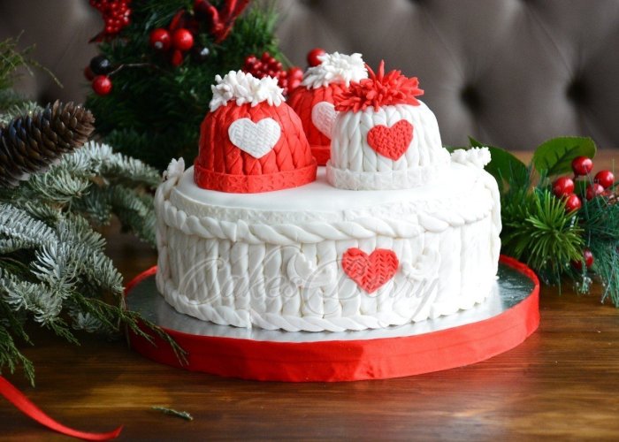 Новогодний вязаный тортик