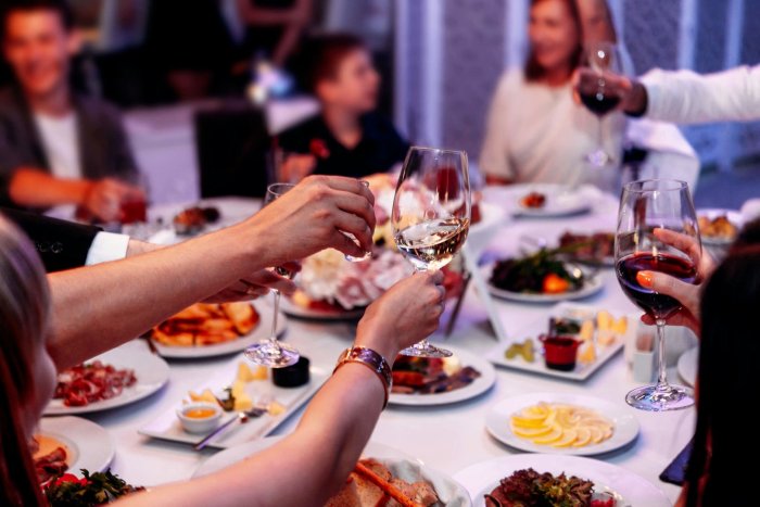 Праздничное застолье