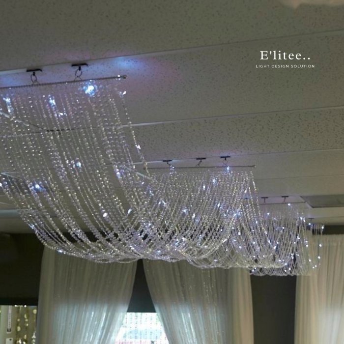 Люстра с бусами