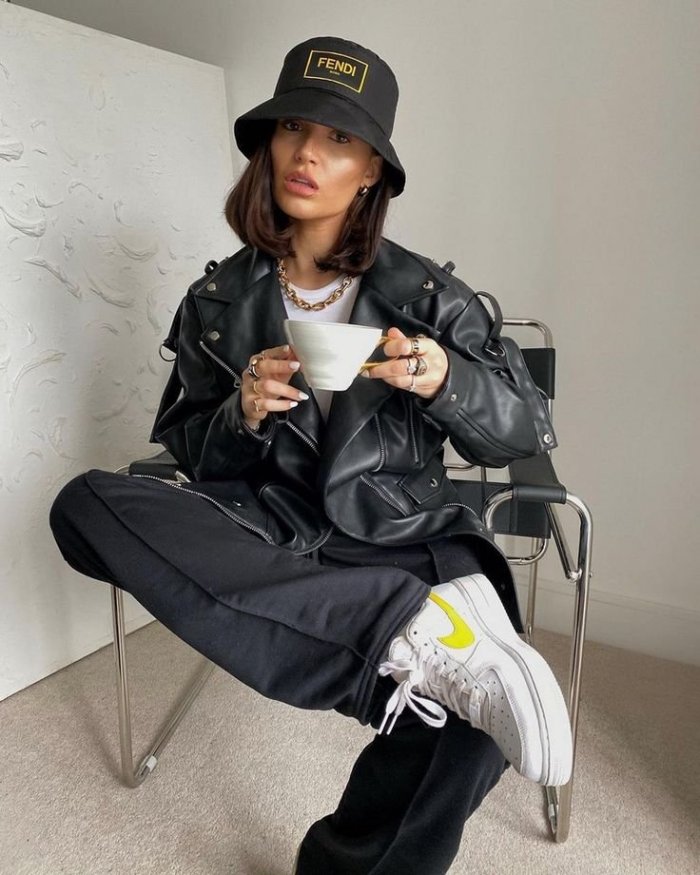 Модный спортивный образ