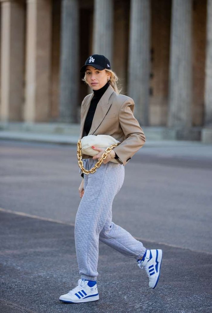 Стильный спортивный образ