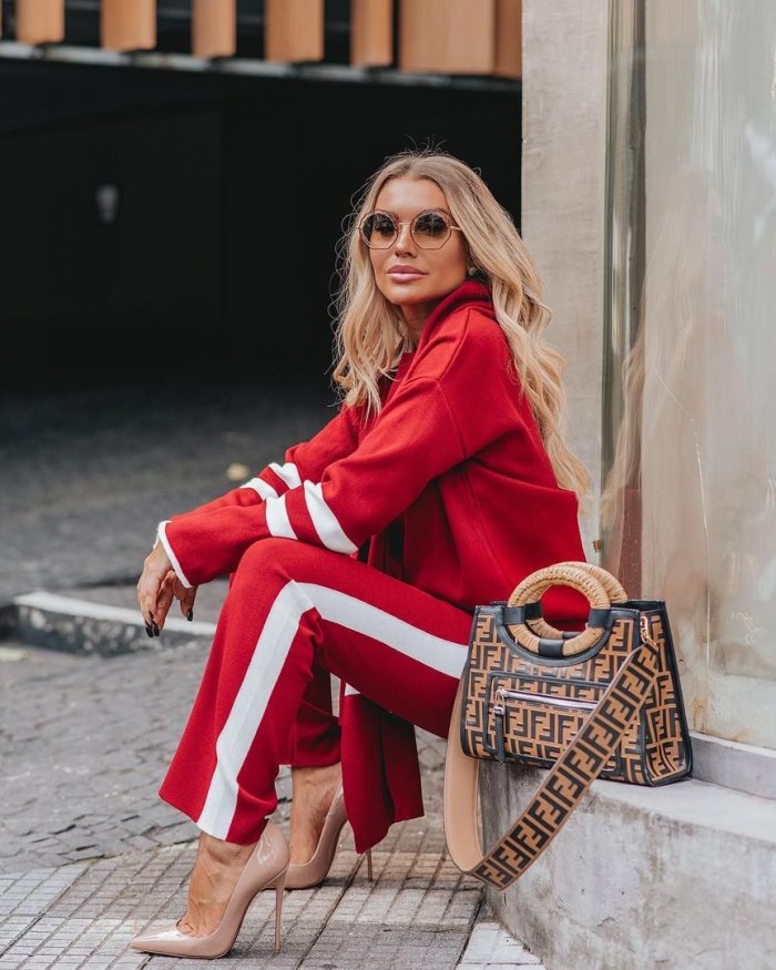 Стильная одежда для девушек