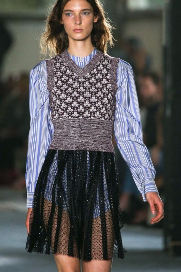 Вязаная жилетка тренд