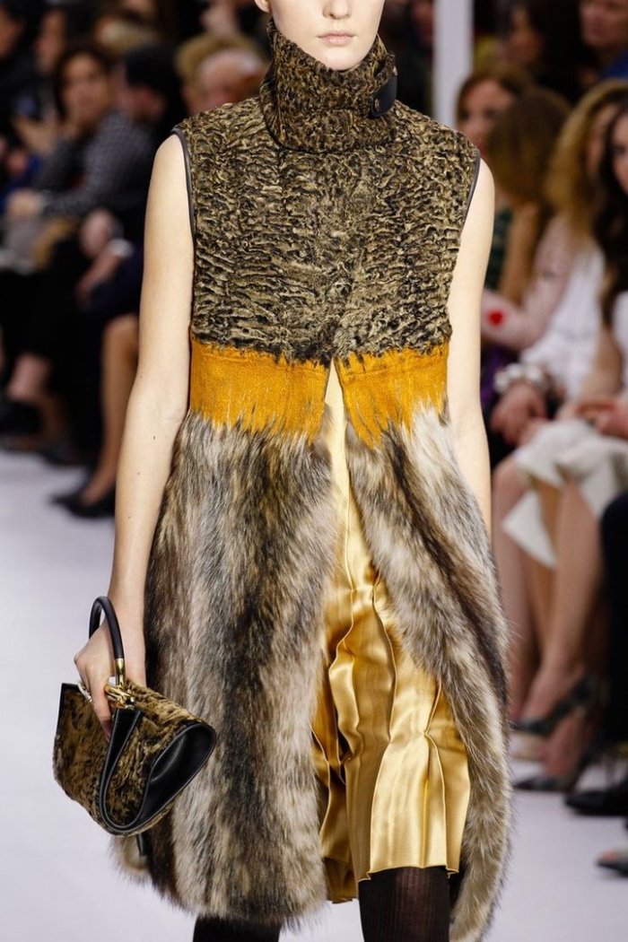 Salvatore Ferragamo каракуль