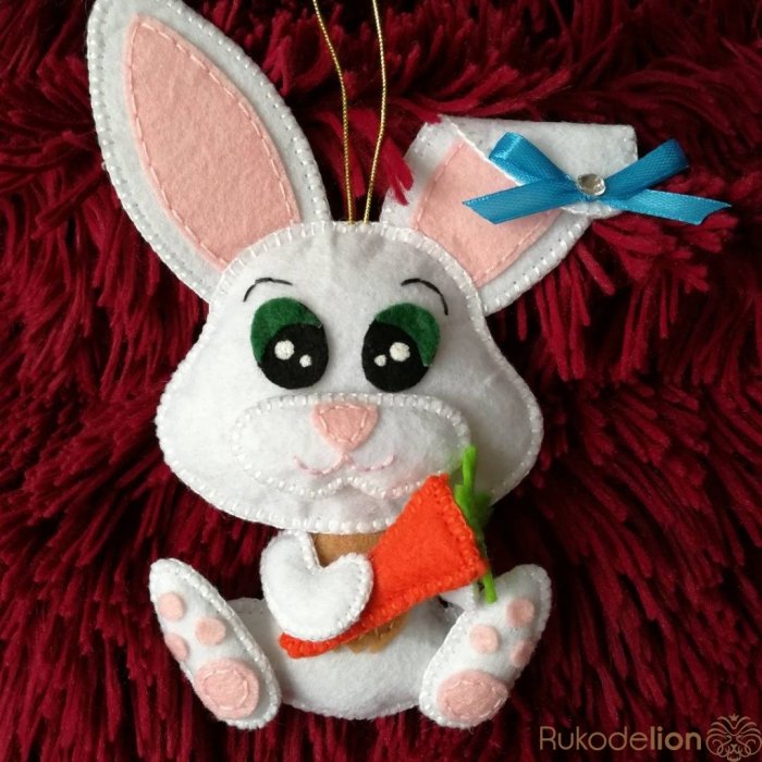 Фетровый зайчик