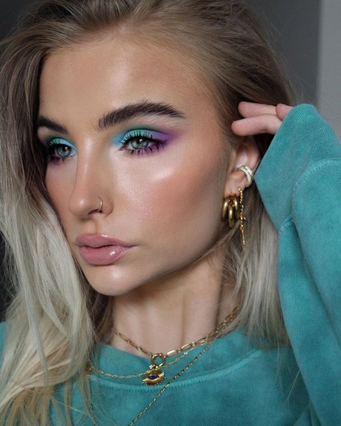 Макияж для блондинок с голубыми глазами