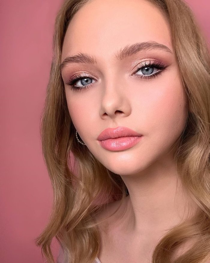 Нюдовый Смоки