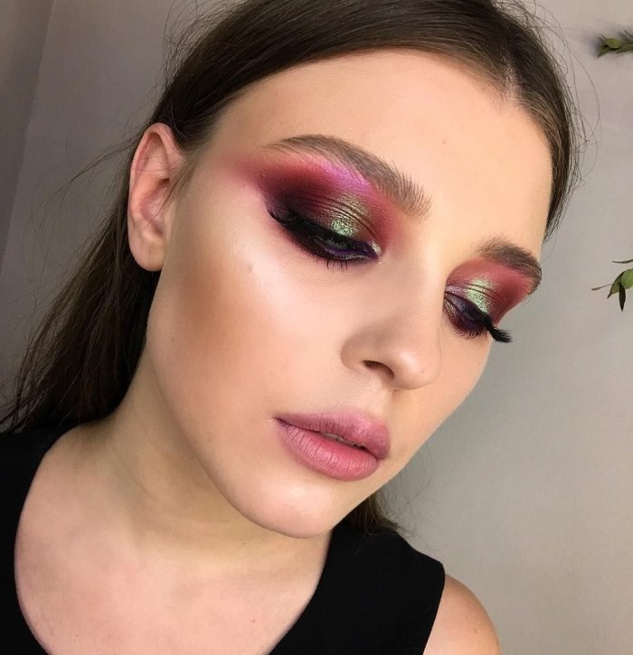 Макияж глаз бургунди