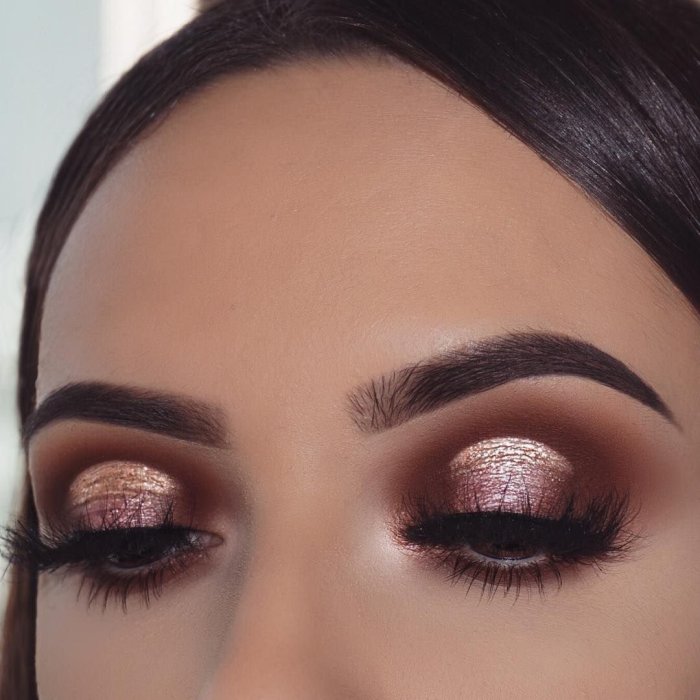 Вечерний макияж для брюнеток