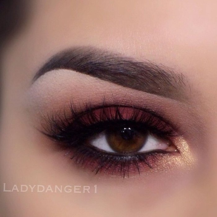 Бордовый Смоки айс для карих глаз