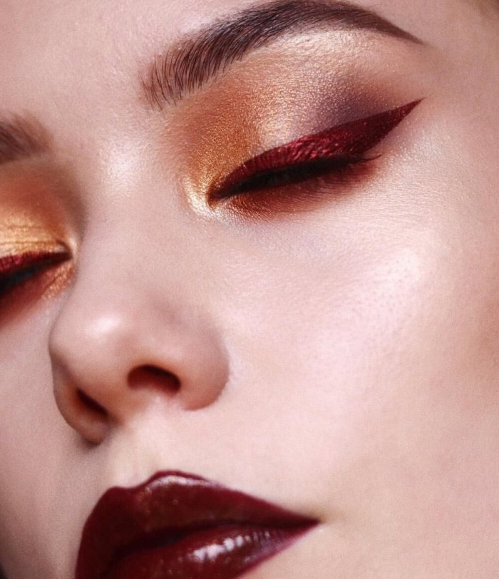 Красный макияж глаз