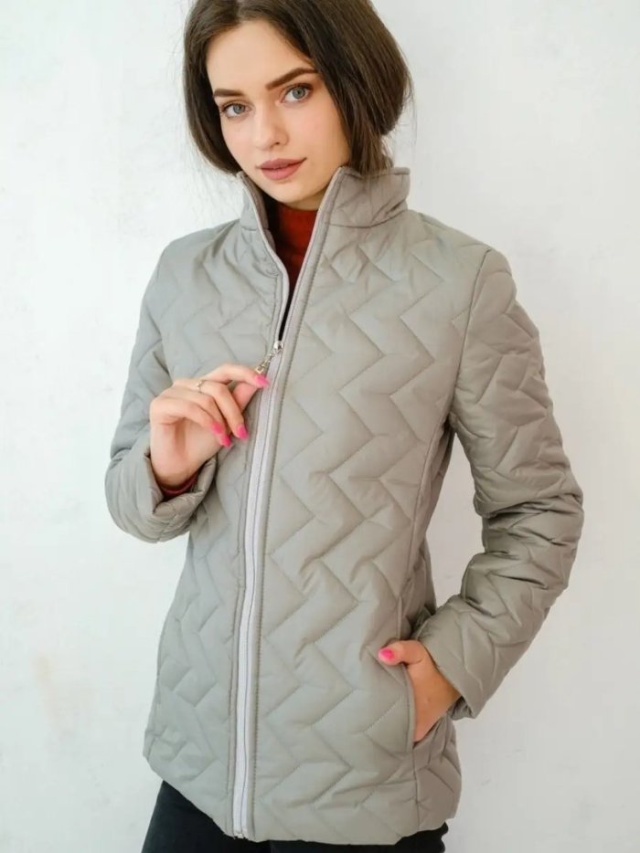 Куртки женские стеганые тонкие
