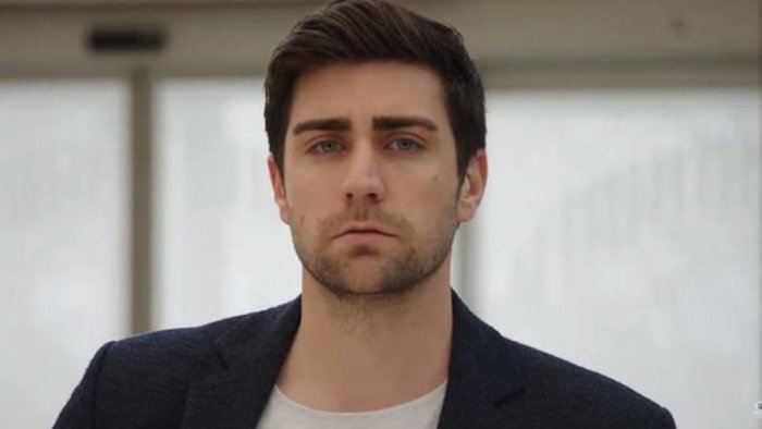 Ягыз Эгемен актер