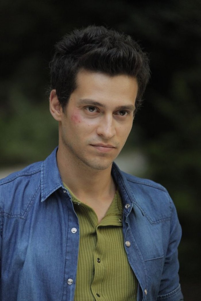 Экин Коч турецкий актер