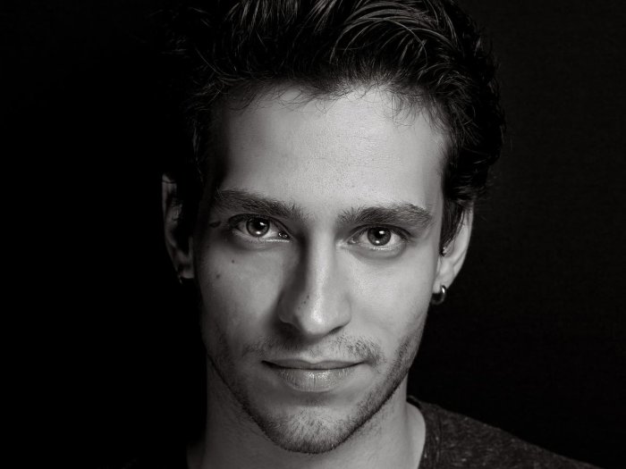 Экин Коч турецкий актер