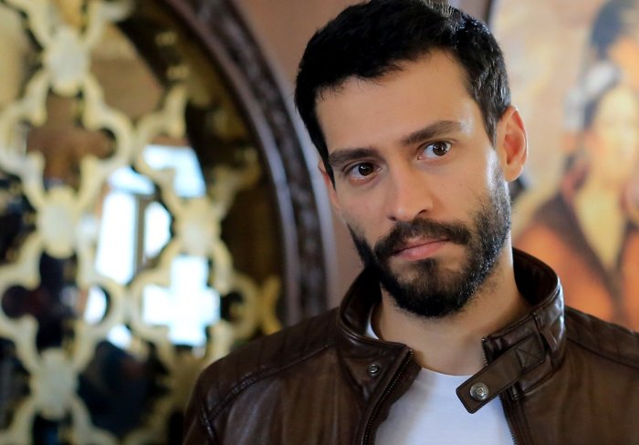 Султан Ахмед актер