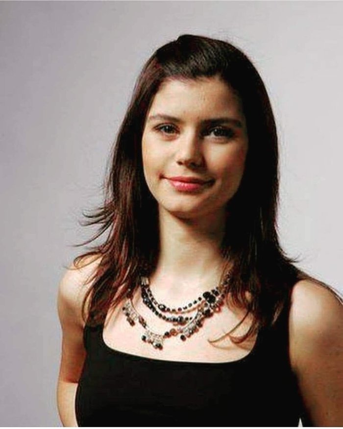 Турецкая актриса Берен саат