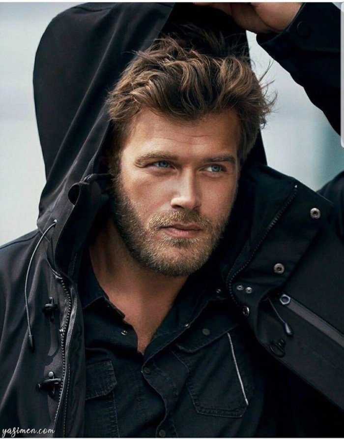 Кыванч Татлытуг актер