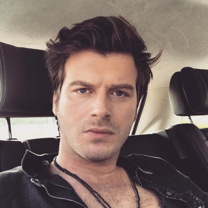 Турецкий актер Кыванч Татлытуг