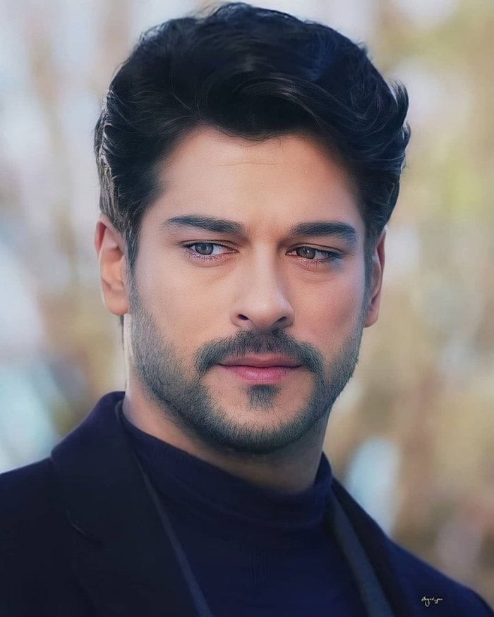 Бурак Озчивит фото