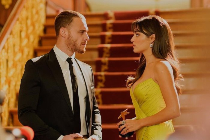 Ханде Эрчел и Керем Бурсин сериалы