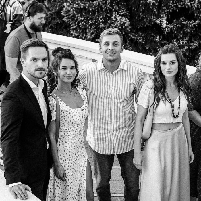 Сериал Постучись в мою дверь Российская версия