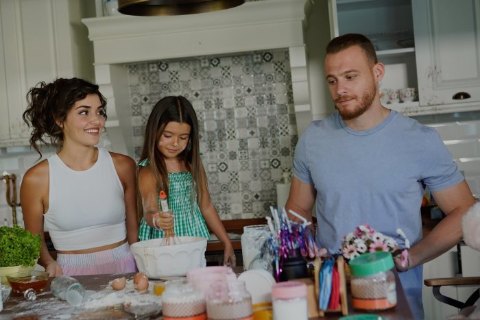 Серкан Болат сериал турецкий