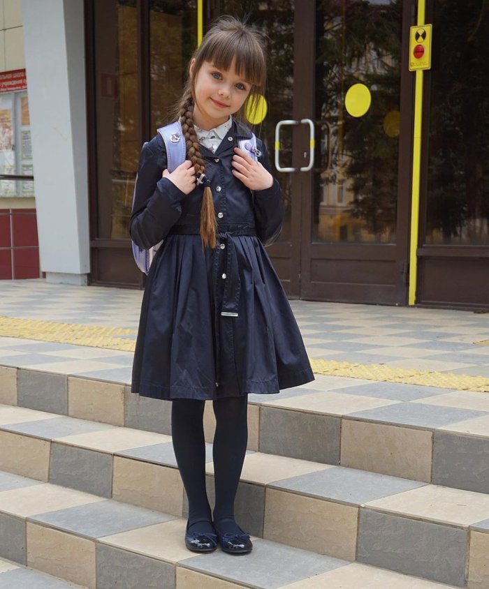 Настя Князева первоклассница