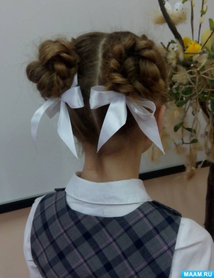 Прически с бантом для девочек на первое сентября
