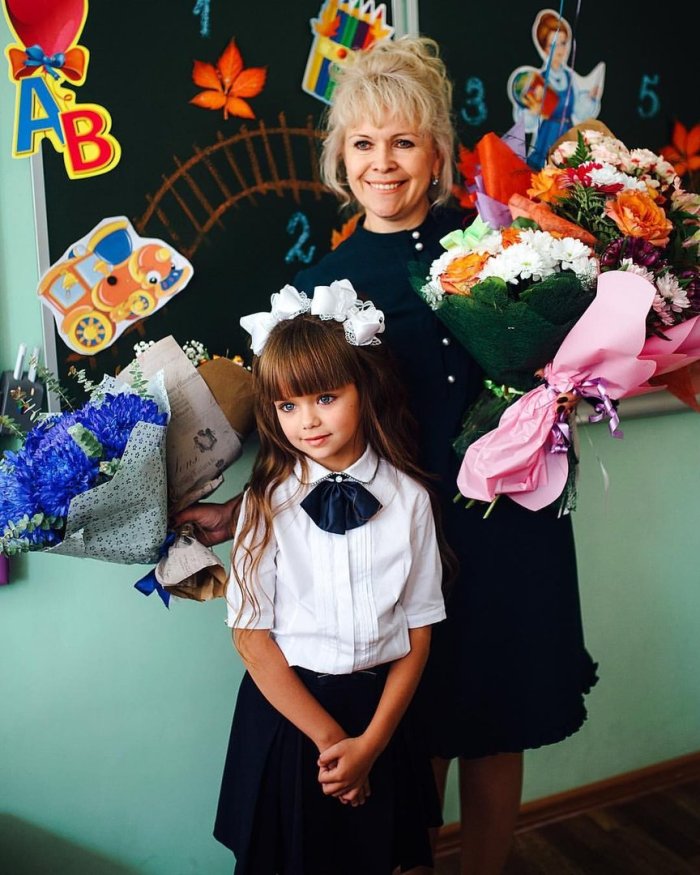 Настя Князева первоклассница