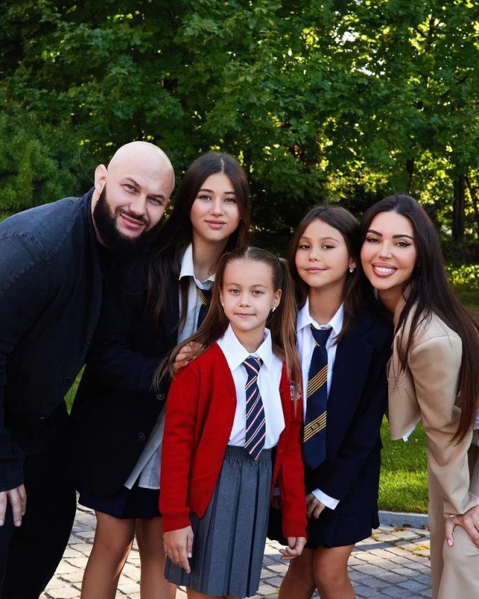 Дочки Самойловой первый класс